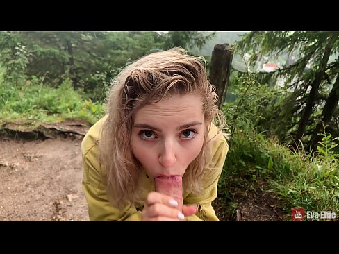 ❤️ Dziewczyna połyka cum po publicznym obciągnięciu - Eva Elfi ❌ Quality sex at us